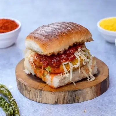 Schezwan Grill Wada Pav